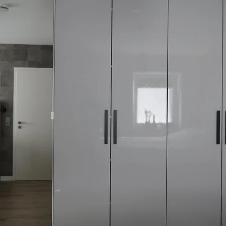 Exklusive Mit Terrasse, Sauna Und Stellplatz Appartement *
