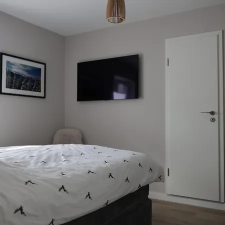 Exklusive Mit Terrasse, Sauna Und Stellplatz